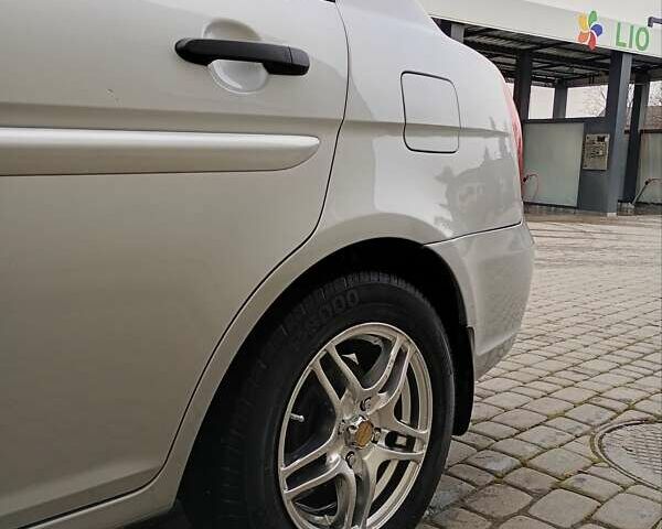 Сірий Хендай Акцент, об'ємом двигуна 1.4 л та пробігом 73 тис. км за 5995 $, фото 6 на Automoto.ua