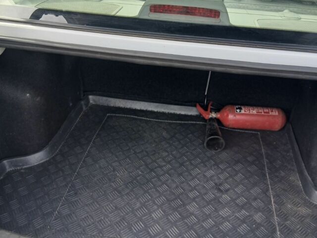 Сірий Хендай Акцент, об'ємом двигуна 1.4 л та пробігом 83 тис. км за 5999 $, фото 8 на Automoto.ua