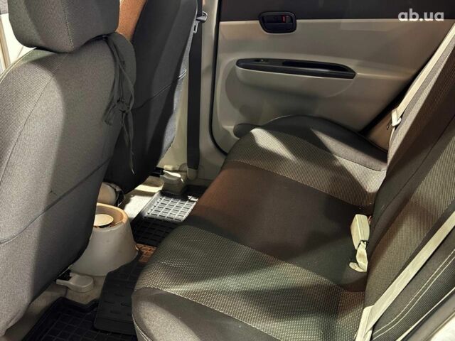 Серый Хендай Акцент, объемом двигателя 1.4 л и пробегом 203 тыс. км за 4990 $, фото 11 на Automoto.ua