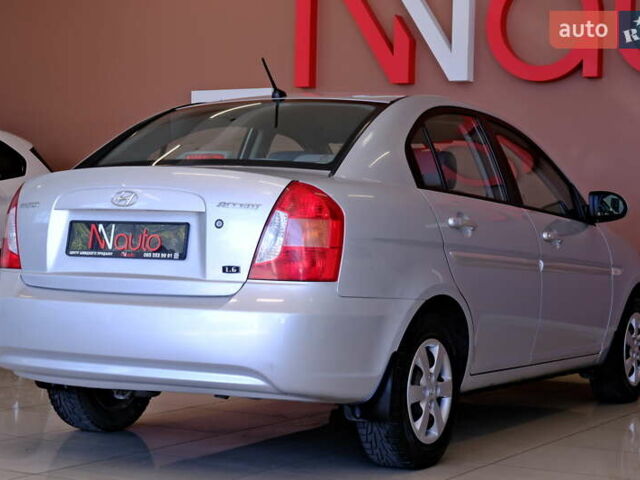 Серый Хендай Акцент, объемом двигателя 1.6 л и пробегом 55 тыс. км за 6900 $, фото 21 на Automoto.ua