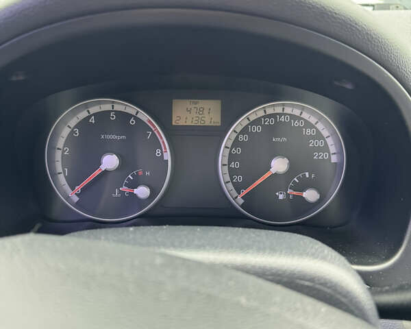 Серый Хендай Акцент, объемом двигателя 1.6 л и пробегом 211 тыс. км за 5200 $, фото 12 на Automoto.ua