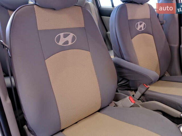 Серый Хендай Акцент, объемом двигателя 1.6 л и пробегом 55 тыс. км за 6900 $, фото 50 на Automoto.ua