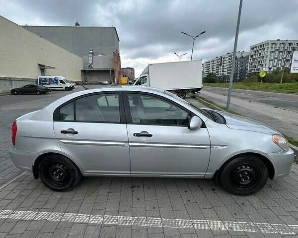 Сірий Хендай Акцент, об'ємом двигуна 1.4 л та пробігом 237 тис. км за 4700 $, фото 2 на Automoto.ua