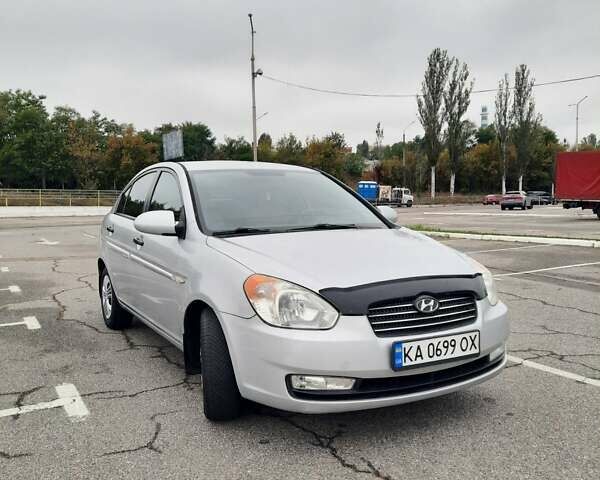 Сірий Хендай Акцент, об'ємом двигуна 1.4 л та пробігом 306 тис. км за 4499 $, фото 27 на Automoto.ua