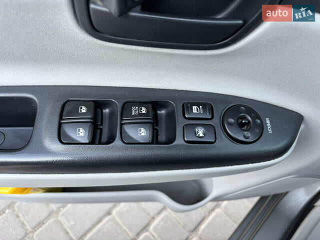 Серый Хендай Акцент, объемом двигателя 1.4 л и пробегом 135 тыс. км за 4800 $, фото 20 на Automoto.ua