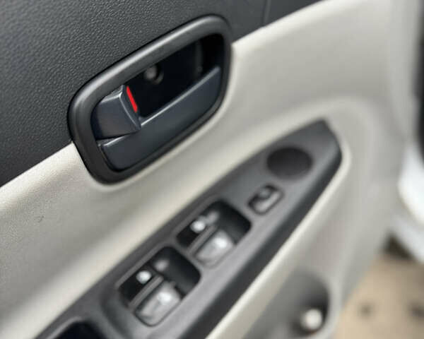 Сірий Хендай Акцент, об'ємом двигуна 1.4 л та пробігом 313 тис. км за 4150 $, фото 21 на Automoto.ua