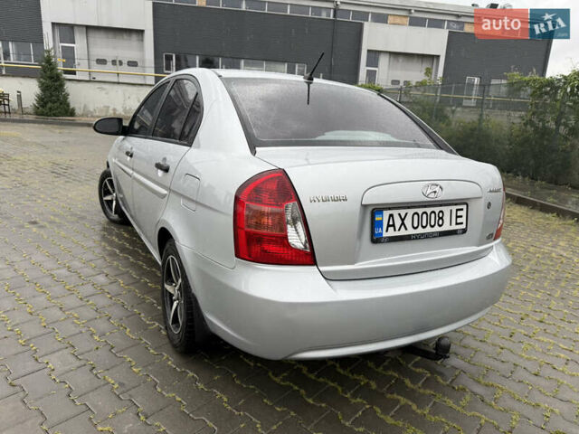 Серый Хендай Акцент, объемом двигателя 1.49 л и пробегом 190 тыс. км за 6200 $, фото 4 на Automoto.ua