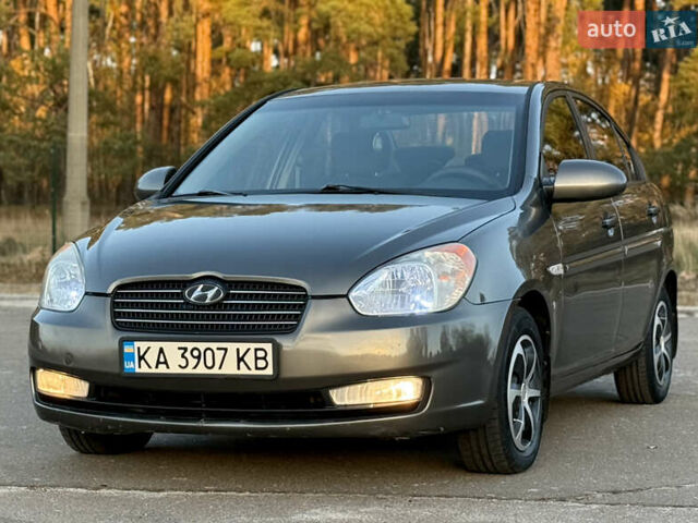 Сірий Хендай Акцент, об'ємом двигуна 1.4 л та пробігом 138 тис. км за 5600 $, фото 7 на Automoto.ua