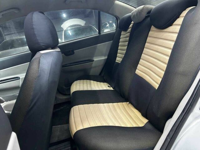 Серый Хендай Акцент, объемом двигателя 1.4 л и пробегом 168 тыс. км за 5200 $, фото 10 на Automoto.ua