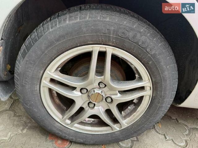 Сірий Хендай Акцент, об'ємом двигуна 1.4 л та пробігом 73 тис. км за 5900 $, фото 7 на Automoto.ua