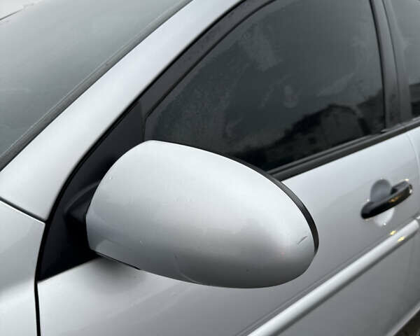 Серый Хендай Акцент, объемом двигателя 1.4 л и пробегом 127 тыс. км за 4700 $, фото 19 на Automoto.ua