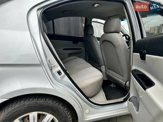 Серый Хендай Акцент, объемом двигателя 1.4 л и пробегом 312 тыс. км за 4150 $, фото 14 на Automoto.ua