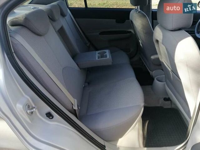 Серый Хендай Акцент, объемом двигателя 1.6 л и пробегом 150 тыс. км за 7000 $, фото 19 на Automoto.ua