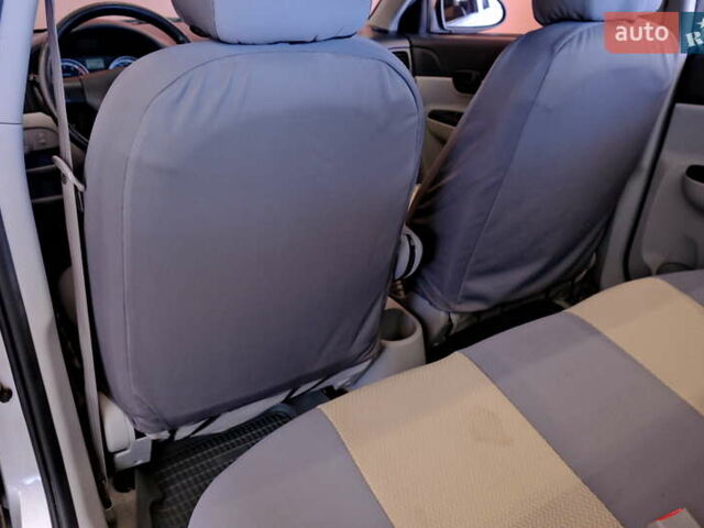 Серый Хендай Акцент, объемом двигателя 1.6 л и пробегом 55 тыс. км за 6900 $, фото 41 на Automoto.ua