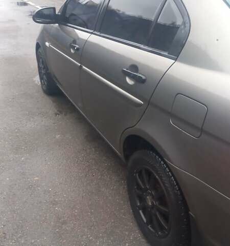 Серый Хендай Акцент, объемом двигателя 1.49 л и пробегом 190 тыс. км за 4800 $, фото 7 на Automoto.ua