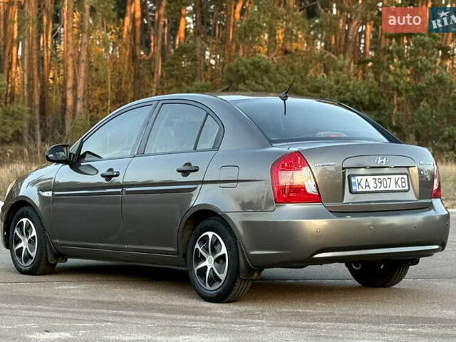 Сірий Хендай Акцент, об'ємом двигуна 1.4 л та пробігом 138 тис. км за 5600 $, фото 29 на Automoto.ua