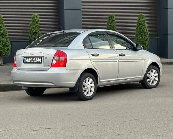 Хендай Акцент 2008 в Днепре (Днепропетровске) на Automoto.ua Серый Хендай Акцент, объемом двигателя 1.5 л и пробегом 193 тыс. км за 5199 $, фото 2 на Automoto.ua