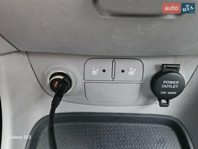 Серый Хендай Акцент, объемом двигателя 1.6 л и пробегом 201 тыс. км за 5300 $, фото 6 на Automoto.ua