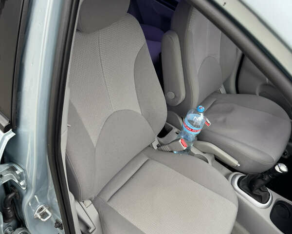 Серый Хендай Акцент, объемом двигателя 1.6 л и пробегом 211 тыс. км за 5200 $, фото 25 на Automoto.ua