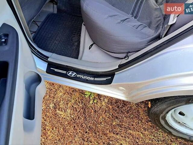 Хендай Акцент 2008 в Харькове на Automoto.ua Серый Хендай Акцент, объемом двигателя 1.6 л и пробегом 224 тыс. км за 5300 $, фото 23 на Automoto.ua