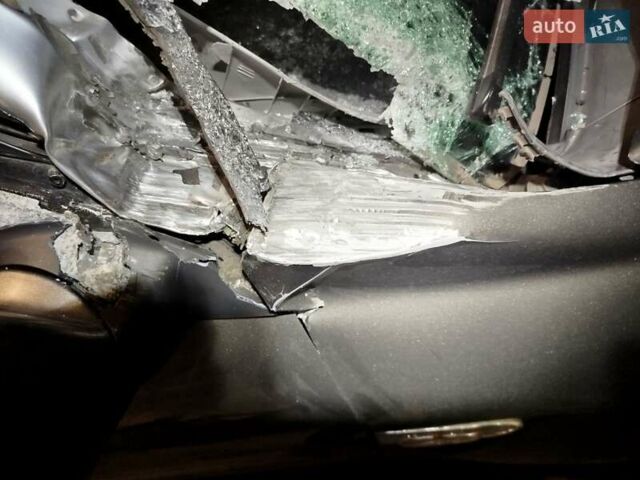 Серый Хендай Акцент, объемом двигателя 1.5 л и пробегом 210 тыс. км за 3500 $, фото 1 на Automoto.ua