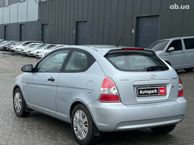 Серый Хендай Акцент, объемом двигателя 1.6 л и пробегом 105 тыс. км за 4490 $, фото 8 на Automoto.ua
