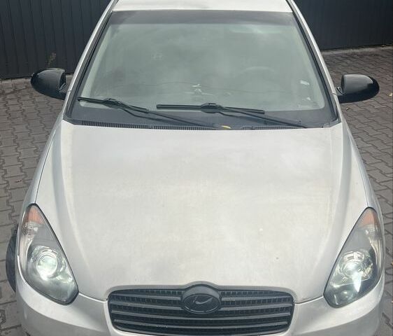 Серый Хендай Акцент, объемом двигателя 1.4 л и пробегом 269 тыс. км за 3500 $, фото 4 на Automoto.ua