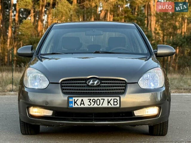 Сірий Хендай Акцент, об'ємом двигуна 1.4 л та пробігом 138 тис. км за 5600 $, фото 12 на Automoto.ua