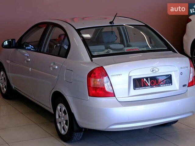 Серый Хендай Акцент, объемом двигателя 1.6 л и пробегом 55 тыс. км за 6900 $, фото 22 на Automoto.ua