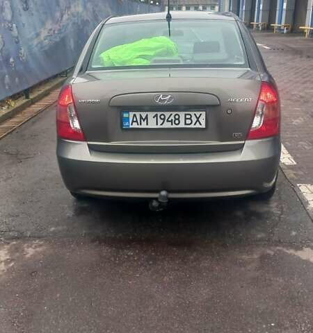 Серый Хендай Акцент, объемом двигателя 1.49 л и пробегом 190 тыс. км за 4800 $, фото 9 на Automoto.ua
