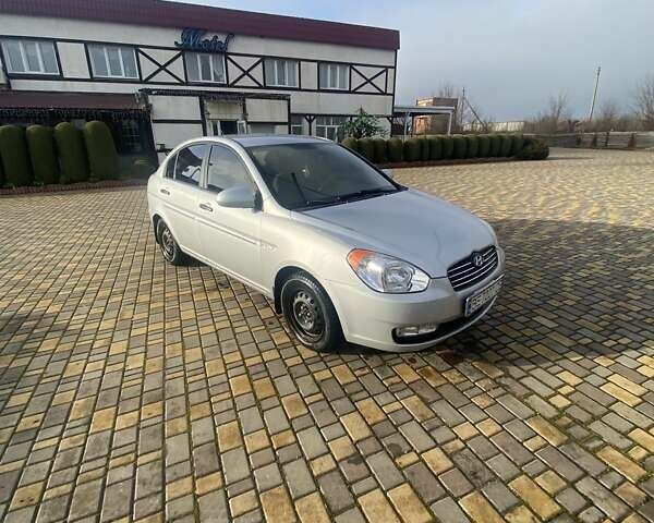 Сірий Хендай Акцент, об'ємом двигуна 1.4 л та пробігом 350 тис. км за 4300 $, фото 13 на Automoto.ua