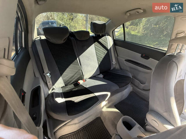 Сірий Хендай Акцент, об'ємом двигуна 1.4 л та пробігом 116 тис. км за 5500 $, фото 7 на Automoto.ua