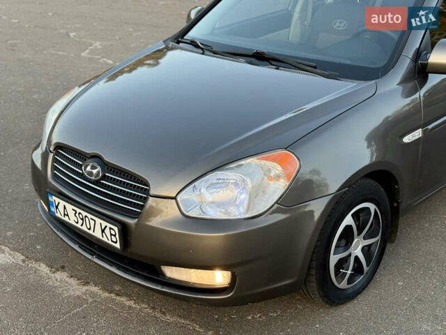 Сірий Хендай Акцент, об'ємом двигуна 1.4 л та пробігом 138 тис. км за 5600 $, фото 23 на Automoto.ua