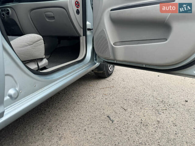 Сірий Хендай Акцент, об'ємом двигуна 1.5 л та пробігом 196 тис. км за 4300 $, фото 26 на Automoto.ua