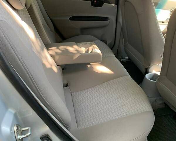 Сірий Хендай Акцент, об'ємом двигуна 1.4 л та пробігом 170 тис. км за 5100 $, фото 23 на Automoto.ua