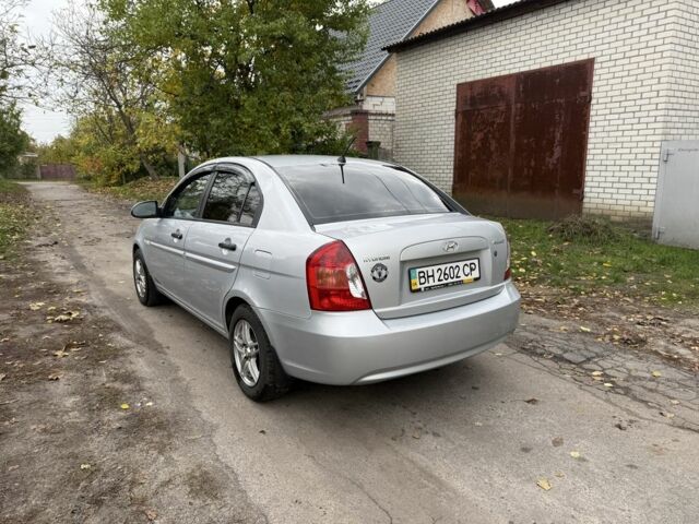 Серый Хендай Акцент, объемом двигателя 1.4 л и пробегом 200 тыс. км за 3500 $, фото 9 на Automoto.ua