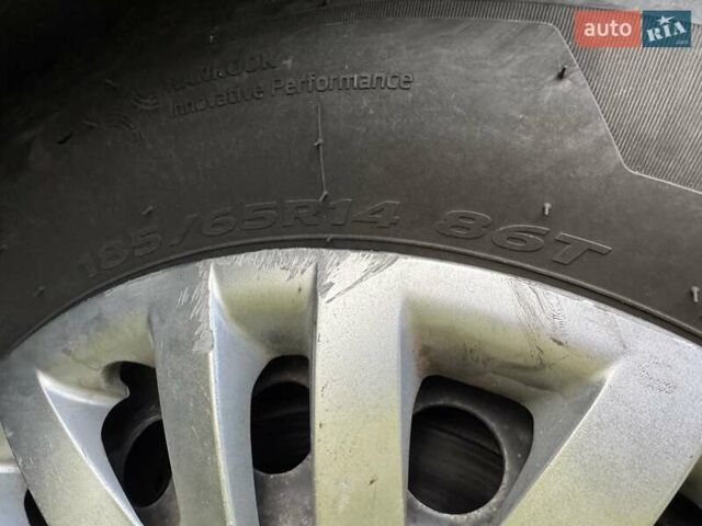 Сірий Хендай Акцент, об'ємом двигуна 1.4 л та пробігом 282 тис. км за 5000 $, фото 67 на Automoto.ua