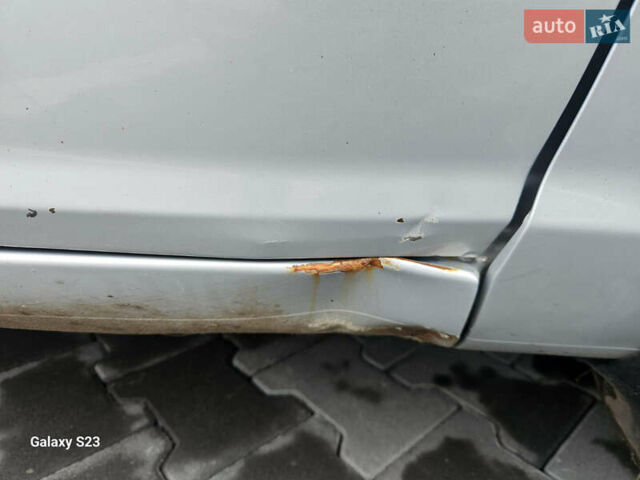 Серый Хендай Акцент, объемом двигателя 1.6 л и пробегом 201 тыс. км за 5300 $, фото 9 на Automoto.ua