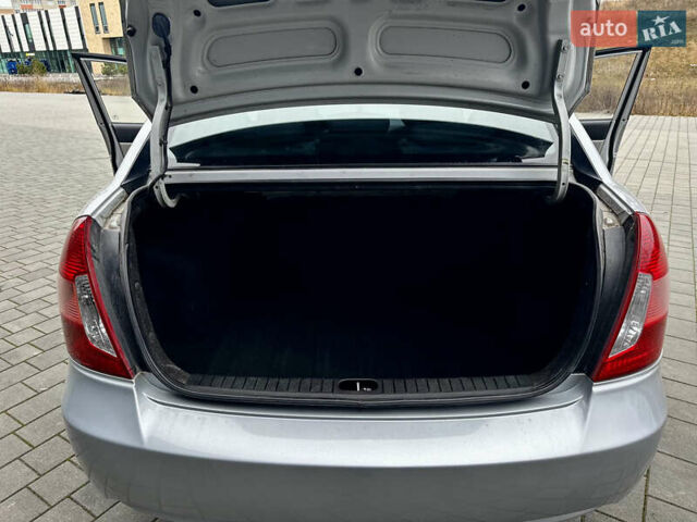 Серый Хендай Акцент, объемом двигателя 1.4 л и пробегом 312 тыс. км за 4150 $, фото 12 на Automoto.ua