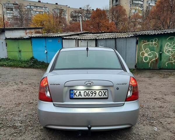 Серый Хендай Акцент, объемом двигателя 1.4 л и пробегом 306 тыс. км за 3950 $, фото 10 на Automoto.ua