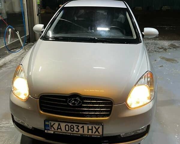 Серый Хендай Акцент, объемом двигателя 1.4 л и пробегом 140 тыс. км за 5199 $, фото 4 на Automoto.ua