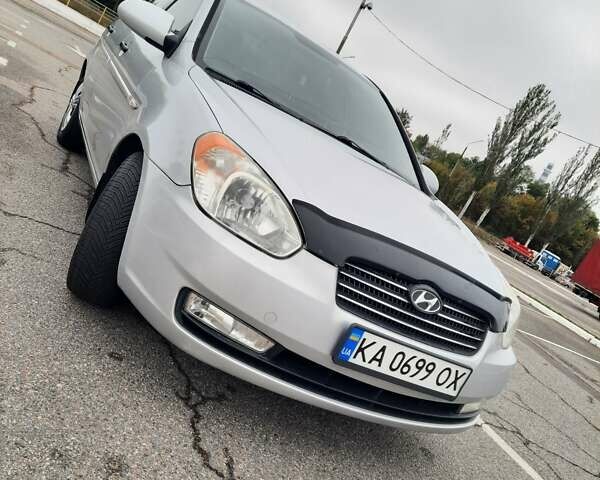 Сірий Хендай Акцент, об'ємом двигуна 1.4 л та пробігом 306 тис. км за 4499 $, фото 26 на Automoto.ua