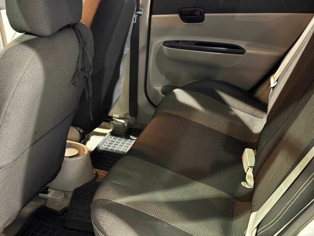 Серый Хендай Акцент, объемом двигателя 1.4 л и пробегом 203 тыс. км за 4990 $, фото 11 на Automoto.ua