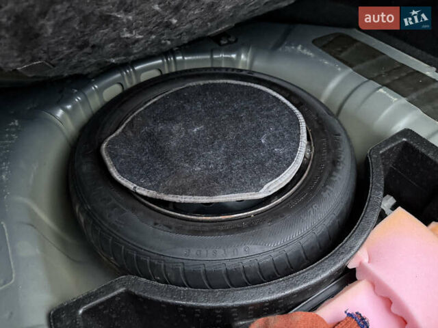 Серый Хендай Акцент, объемом двигателя 1.5 л и пробегом 155 тыс. км за 5200 $, фото 40 на Automoto.ua