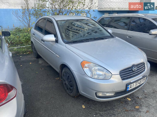 Серый Хендай Акцент, объемом двигателя 1.4 л и пробегом 153 тыс. км за 5300 $, фото 2 на Automoto.ua