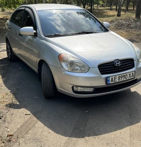 Сірий Хендай Акцент, об'ємом двигуна 1.4 л та пробігом 450 тис. км за 4800 $, фото 6 на Automoto.ua