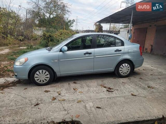 Серый Хендай Акцент, объемом двигателя 1.5 л и пробегом 183 тыс. км за 5000 $, фото 7 на Automoto.ua