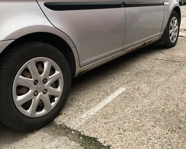 Сірий Хендай Акцент, об'ємом двигуна 1.4 л та пробігом 230 тис. км за 3700 $, фото 4 на Automoto.ua