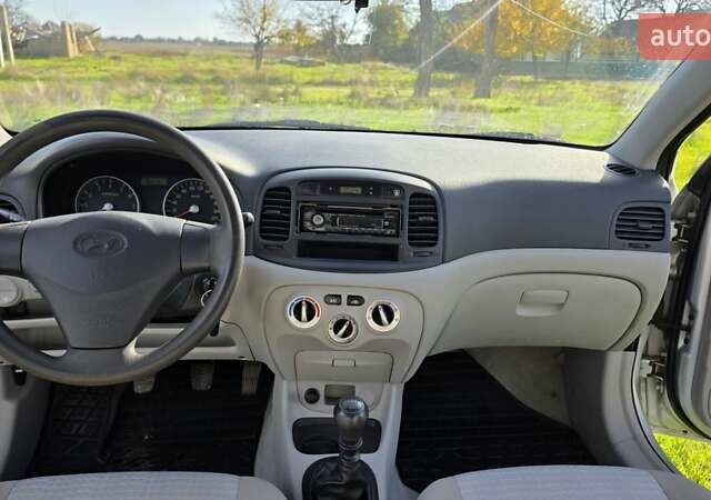 Хендай Акцент 2008 в Одессе на Automoto.ua Серый Хендай Акцент, объемом двигателя 1.4 л и пробегом 186 тыс. км за 5500 $, фото 5 на Automoto.ua
