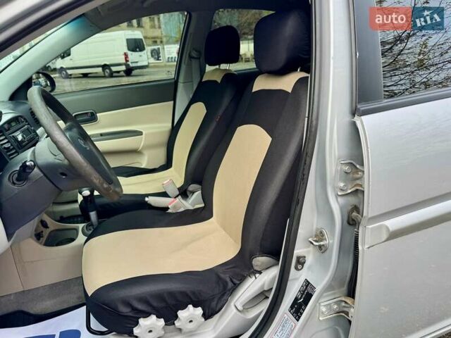 Серый Хендай Акцент, объемом двигателя 1.4 л и пробегом 165 тыс. км за 4990 $, фото 16 на Automoto.ua